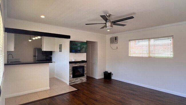 Foto del edificio - Newly Renovated - The Copa Apartments