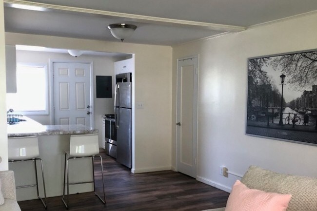 The Riverview Apartments - 4