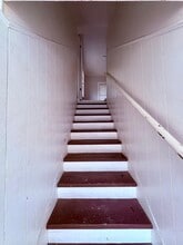 Building Photo - 120 N Hagerman St