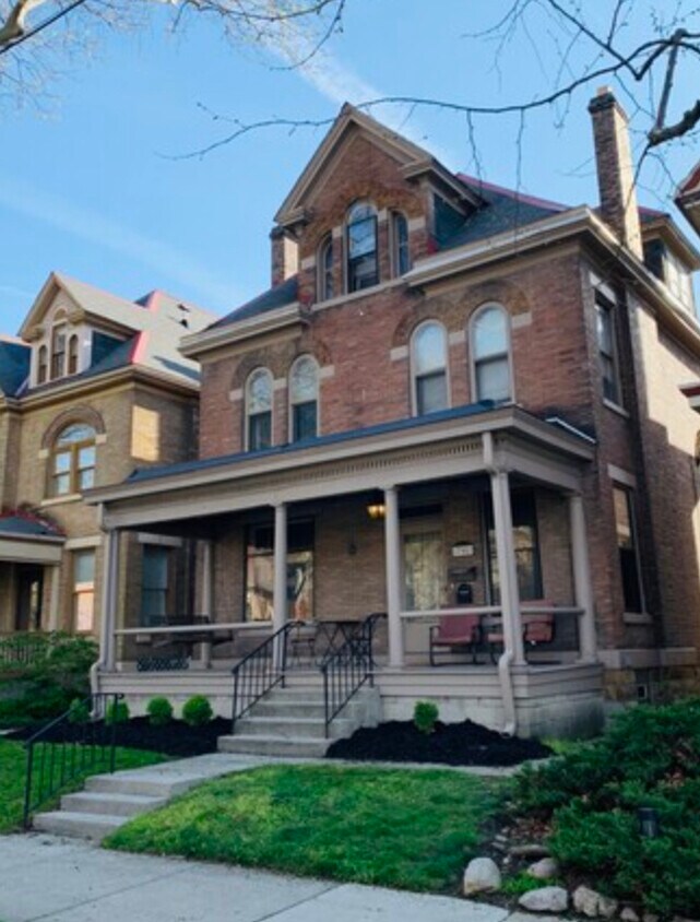 798 Neil Ave Unit 978, Columbus, OH 43215 Apartments in Columbus, OH