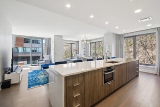 Building Photo - 9 Ave at Port Imperial