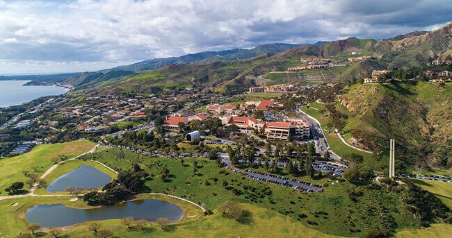 Minutos para Pepperdine... - 25648 Timpangos Dr