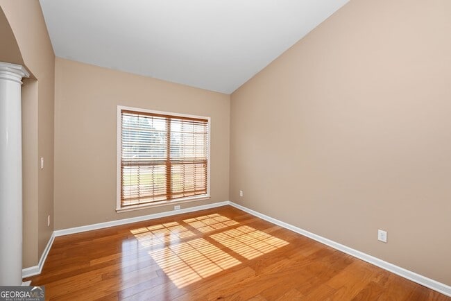 Building Photo - 317 Granite Way