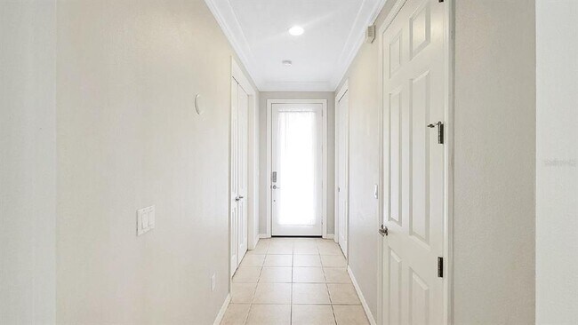 Foto del edificio - 6055 Wingspan Way