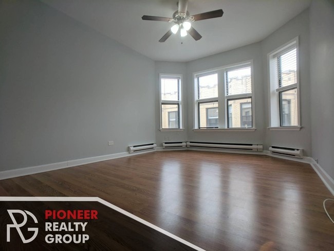 Building Photo - 3639 W Dickens Ave