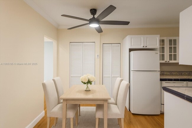 Foto del edificio - 45 Antilla Ave