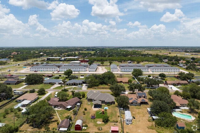 Aerial Context - Uptown on Ware