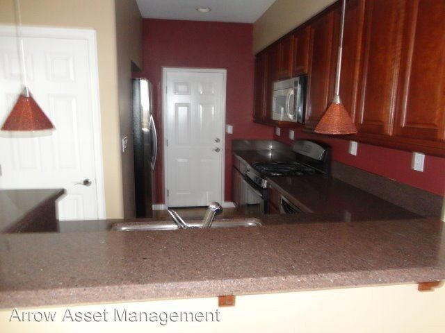 Building Photo - 1231 Highbluff Ave