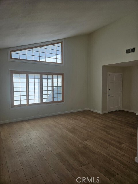 Foto del edificio - 6801 Glen Dr