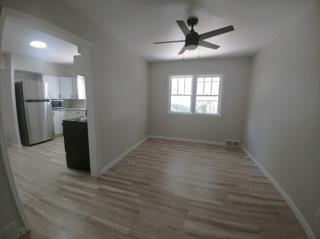 Dining Room - 274 S Lee Ave