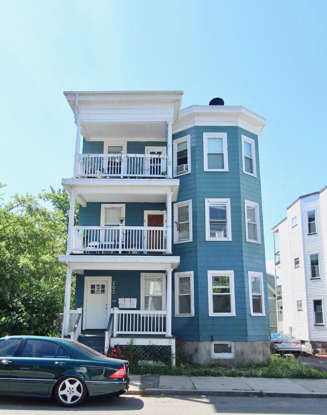 Foto del edificio - 203 Westville St