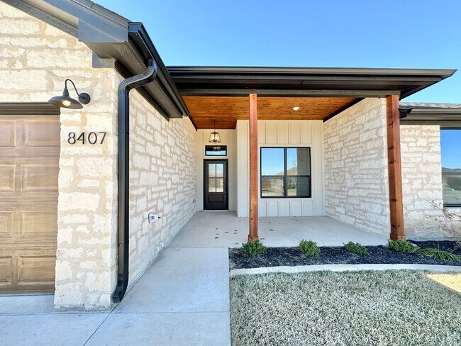 Foto del edificio - Viewable Now by Appointment Only!