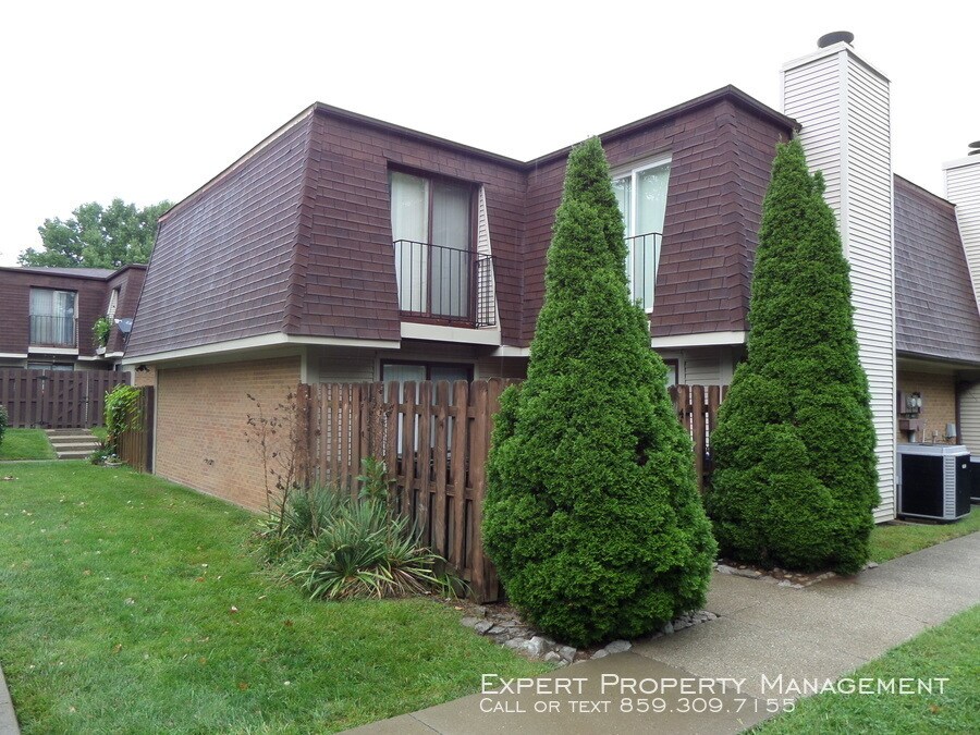 412 Darby Creek Rd, Lexington, KY 40509 Townhouse for Rent in