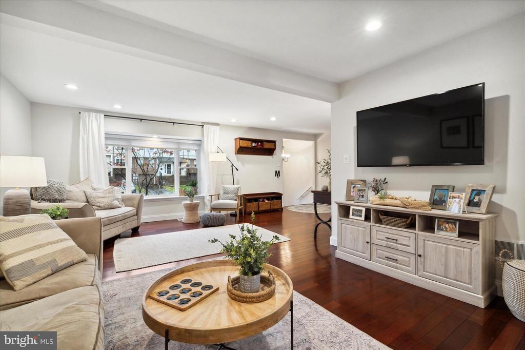 Foto principal - 206 Birch Dr