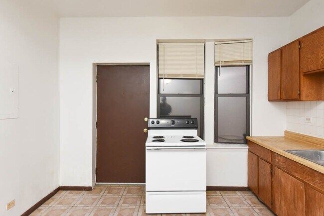 Foto del edificio - 3149 W Medill Ave