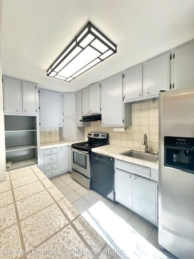 Foto principal - 2 br, 1 bath House - 155 N El Camino Real #5