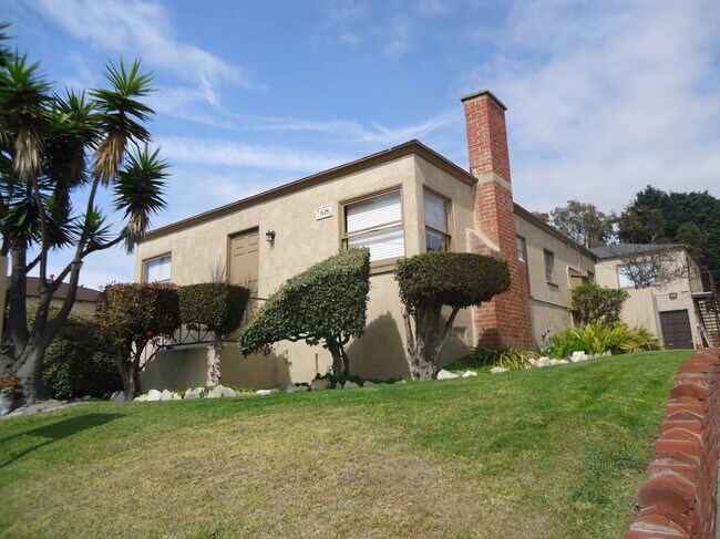 Building Photo - 616 S Pacific Coast Hwy