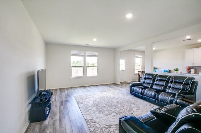 Foto del edificio - 153 Prairie Falcon Wy