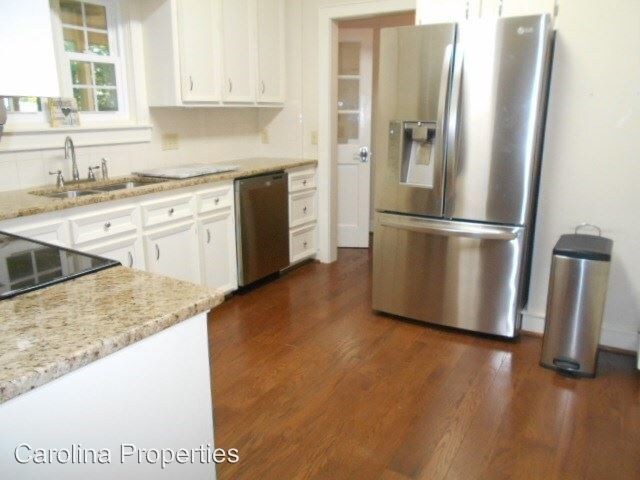 Building Photo - 633 Forest Dr