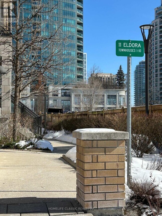 Photo du bâtiment - 11 Eldora Ave