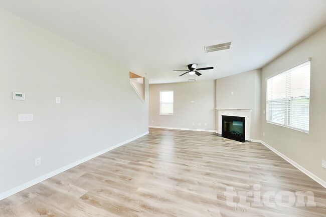 Building Photo - 99 Yonah Way