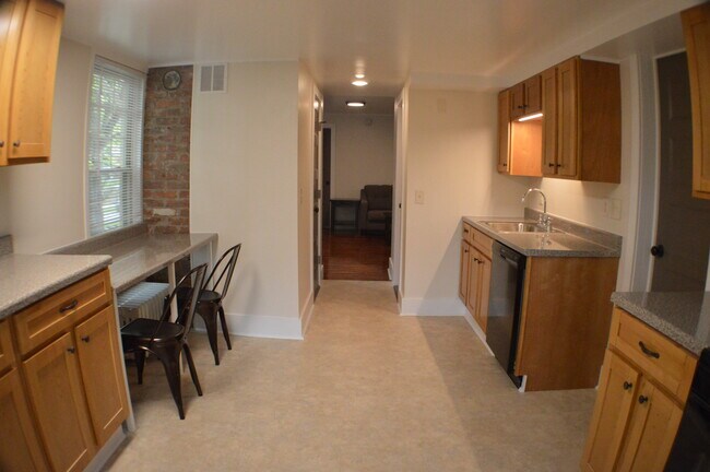 Cocina - 527 E Buffalo St