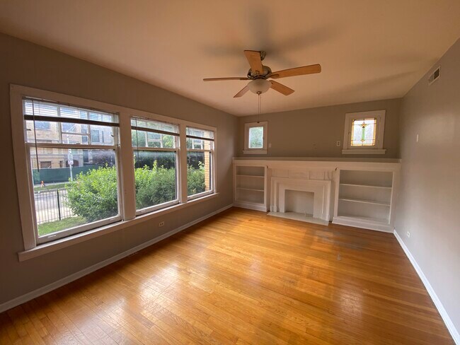 Foto del edificio - 2459 N Orchard St