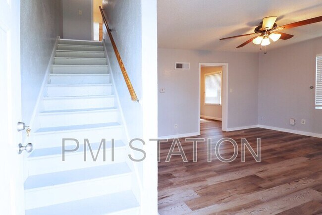 Building Photo - 2115 Askew Ave