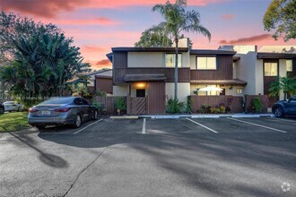 Building Photo - 1233 Hampton Blvd