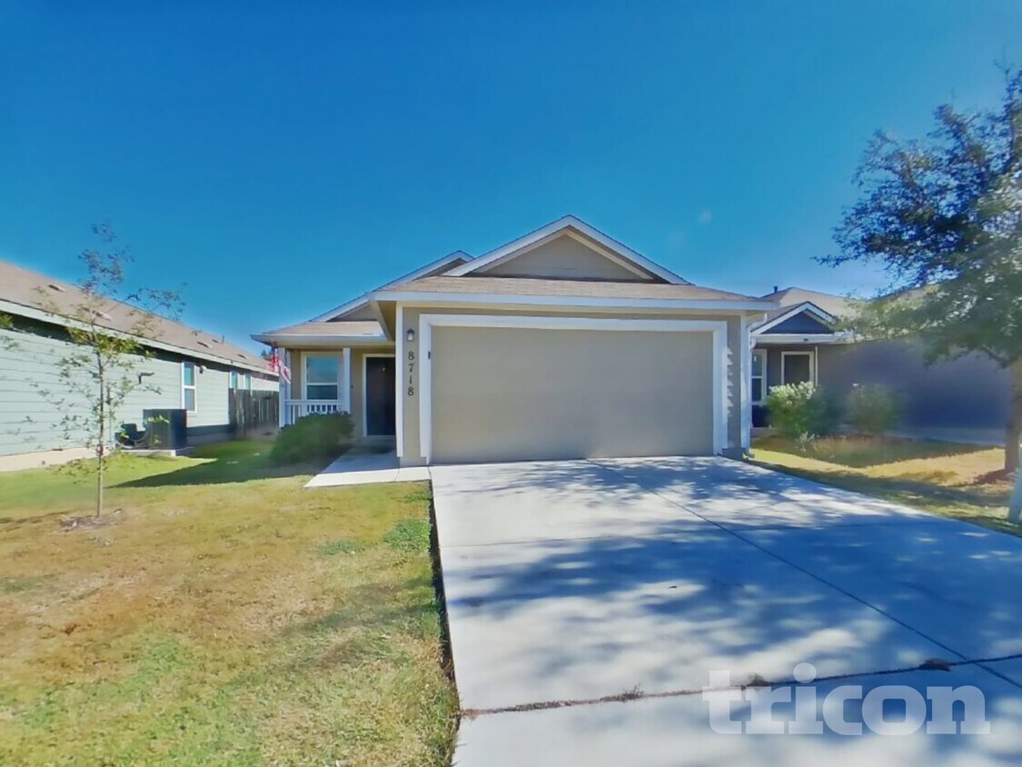 Foto principal - 8718 Segura Wy