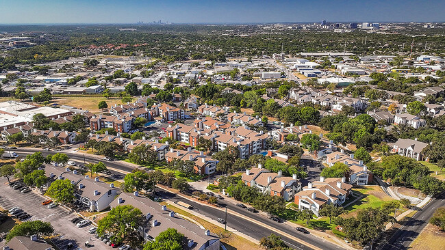 Our Churchill Crossing Community - Churchill Crossing Apartments