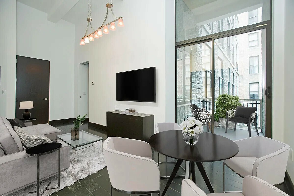 Foto principal - 254 Park Ave S