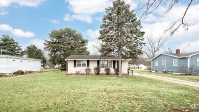 Building Photo - 3609 Maple Ave