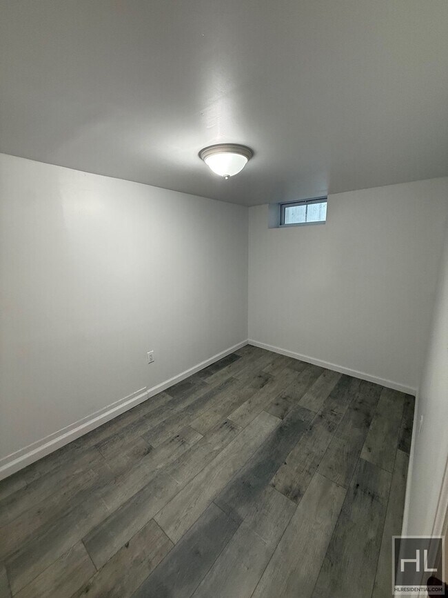 Foto del edificio - 92-49-92-75 75th St