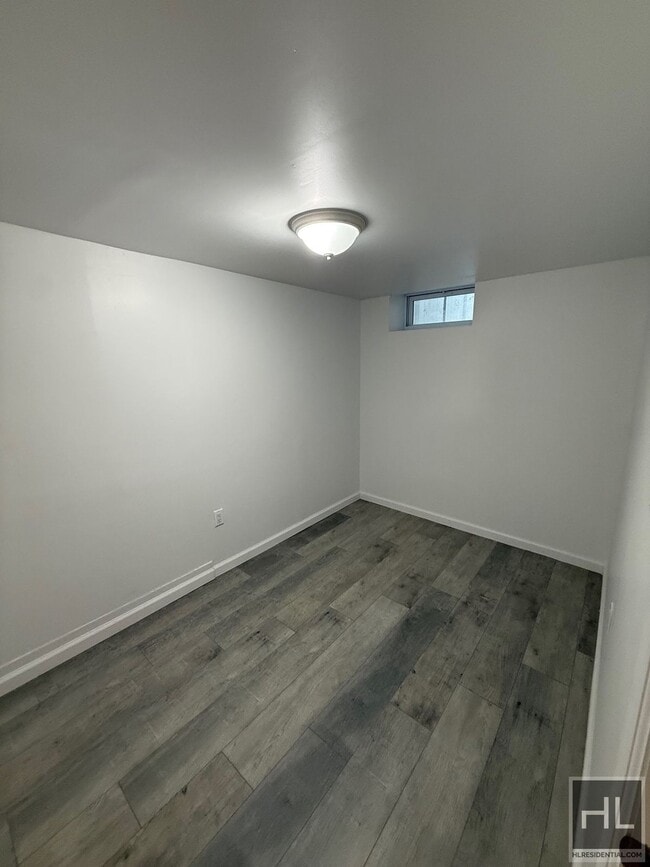 Building Photo - 92-49-92-75 75th St