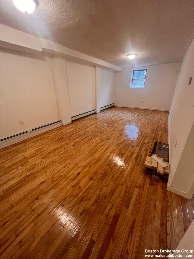 Foto del edificio - 15 Park Vale Ave