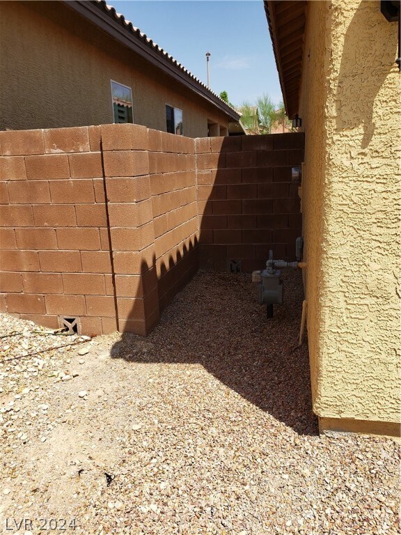 Foto del edificio - 9338 Wilderness Glen Ave