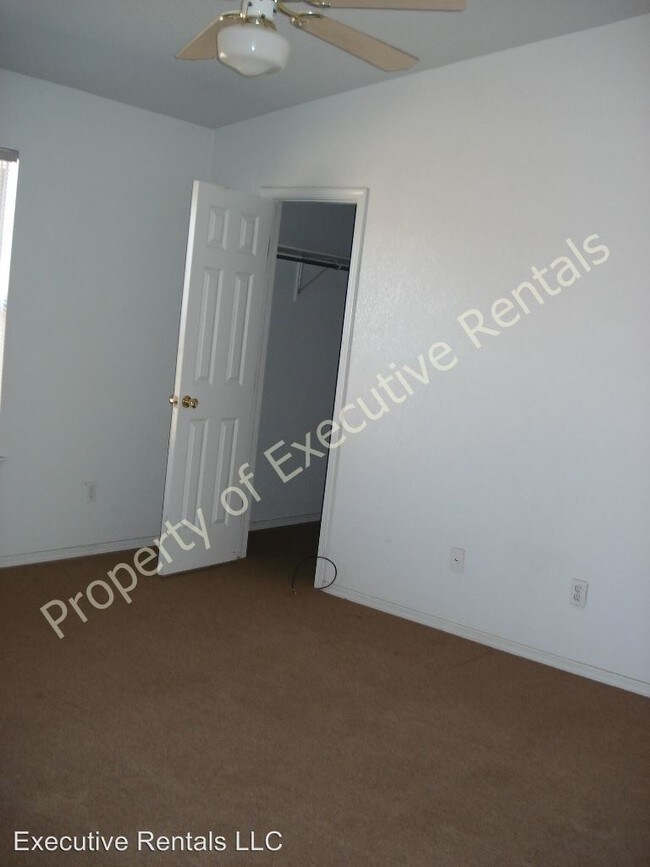 Building Photo - 4974 Gem Ct