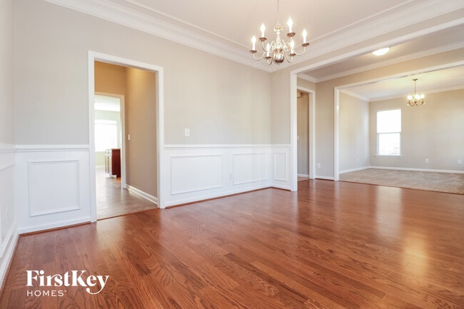 Building Photo - 519 Chaff Ln