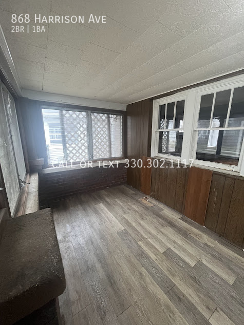 Foto del edificio - Two bedroom one bathroom home for rent