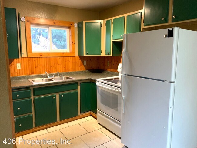 Building Photo - 2 br, 1.5 bath House - 407 W. Groschell St.