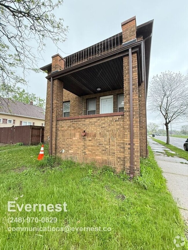 Building Photo - 5440 Milford St