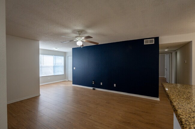 Building Photo - 5156 Conroy Rd