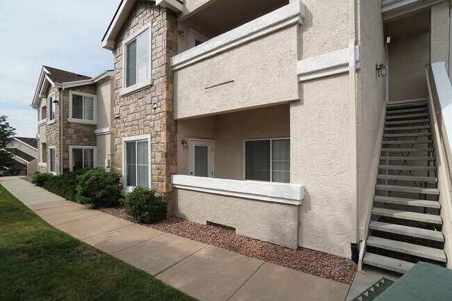 Photo - 3895 Strawberry Field Grove Apartment