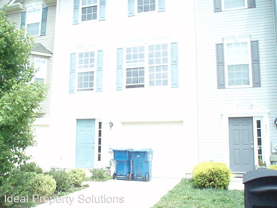 Primary Photo - 406 Main Sail Ln