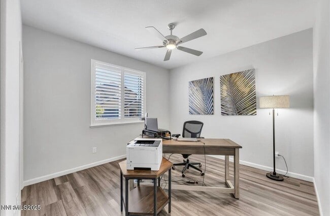 Foto del edificio - Charming 4 Bedroom Newer South Reno Home