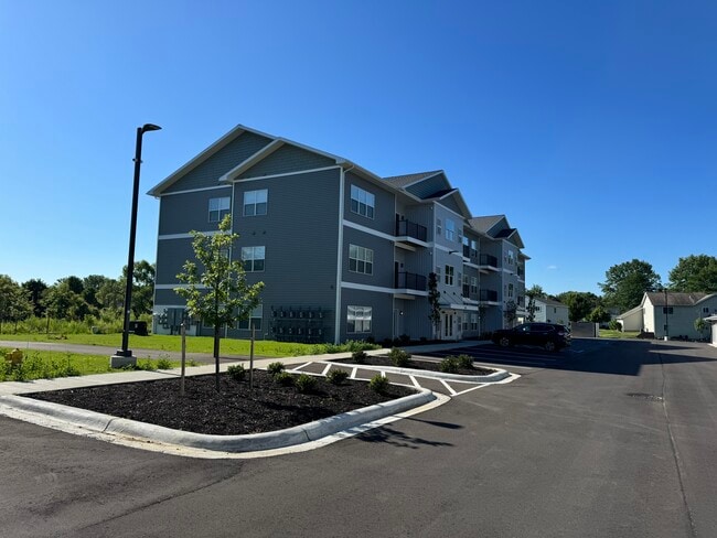 Foto del edificio - Fairlake Apartments