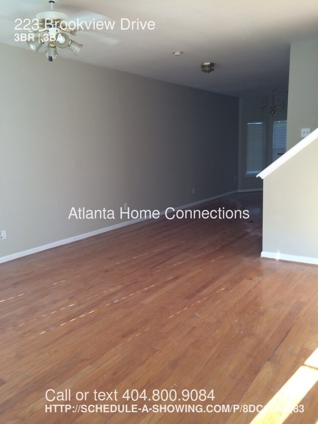 Building Photo - 223 Brookview Dr