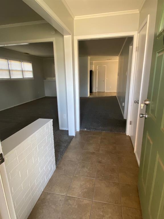 Building Photo - 2201 S Willis St