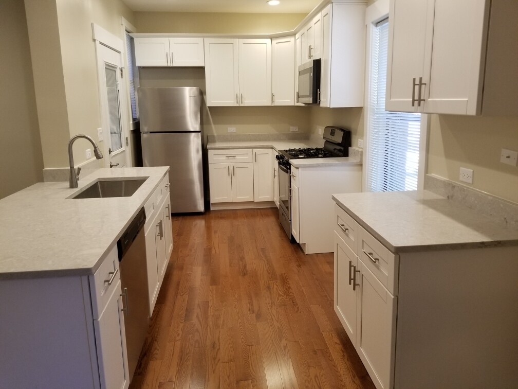 Foto del edificio - 6552 N Ashland Ave